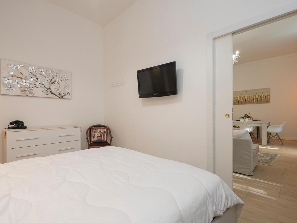 Апартаменты White Loft Near Duomo Orti 14 Милан Экстерьер фото