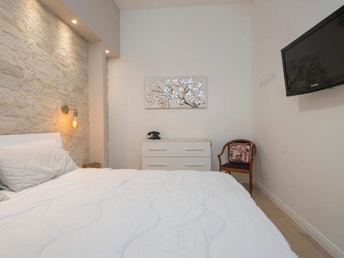 Апартаменты White Loft Near Duomo Orti 14 Милан Экстерьер фото