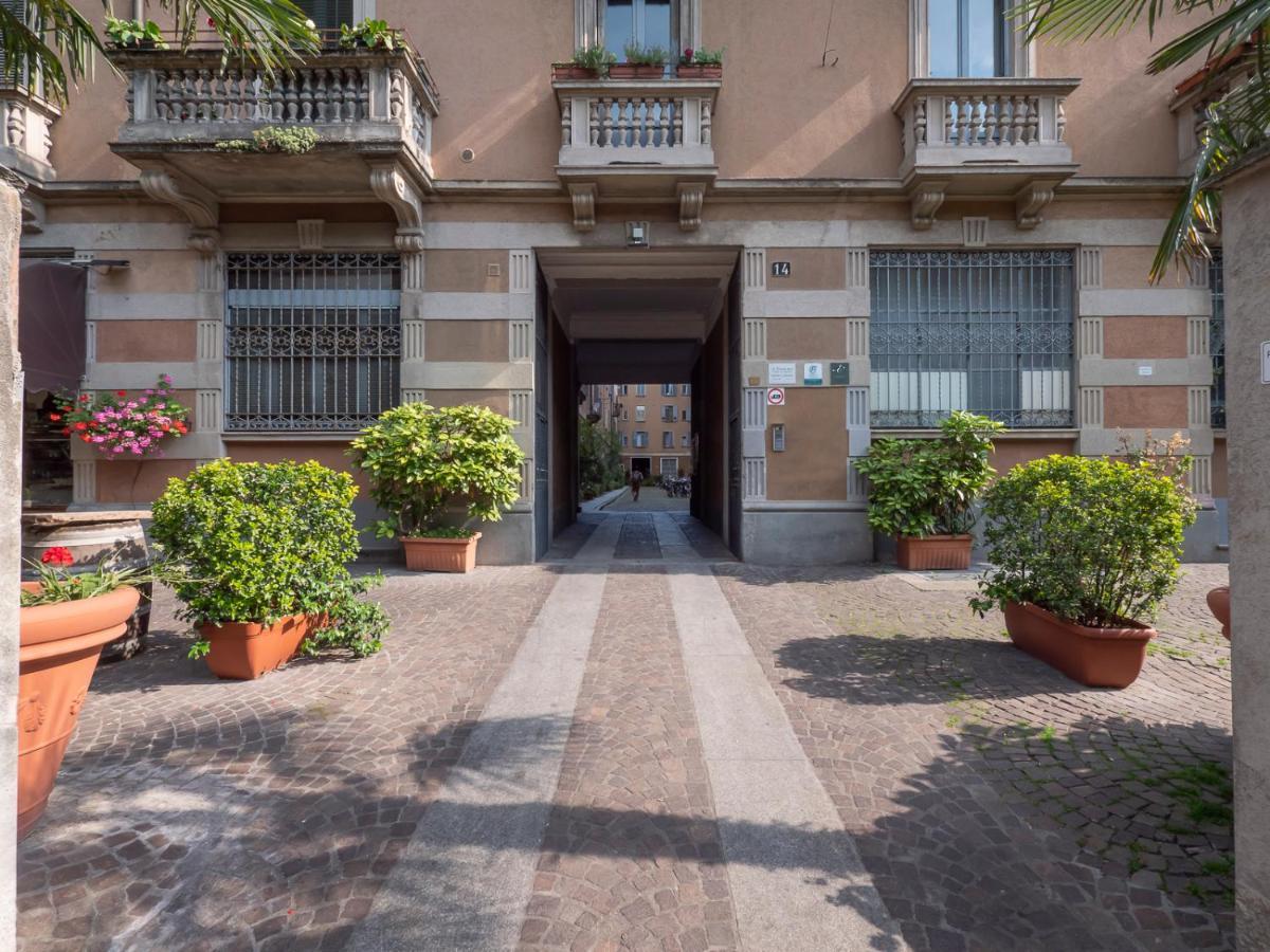 Апартаменты White Loft Near Duomo Orti 14 Милан Экстерьер фото
